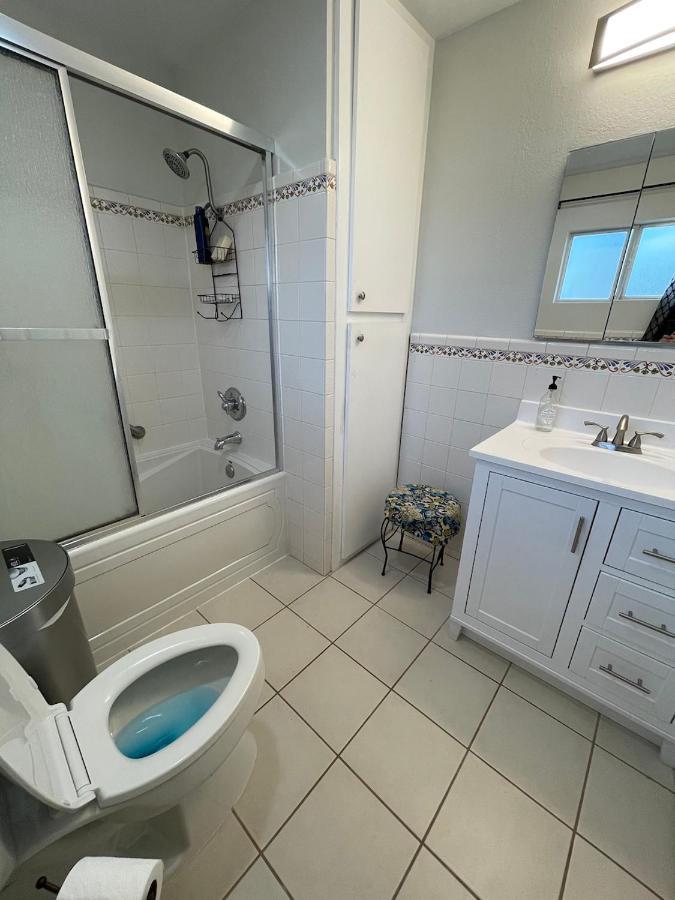 Private Room In La With Free Wifi And Tv With Shared Kitchen Los Angeles Esterno foto