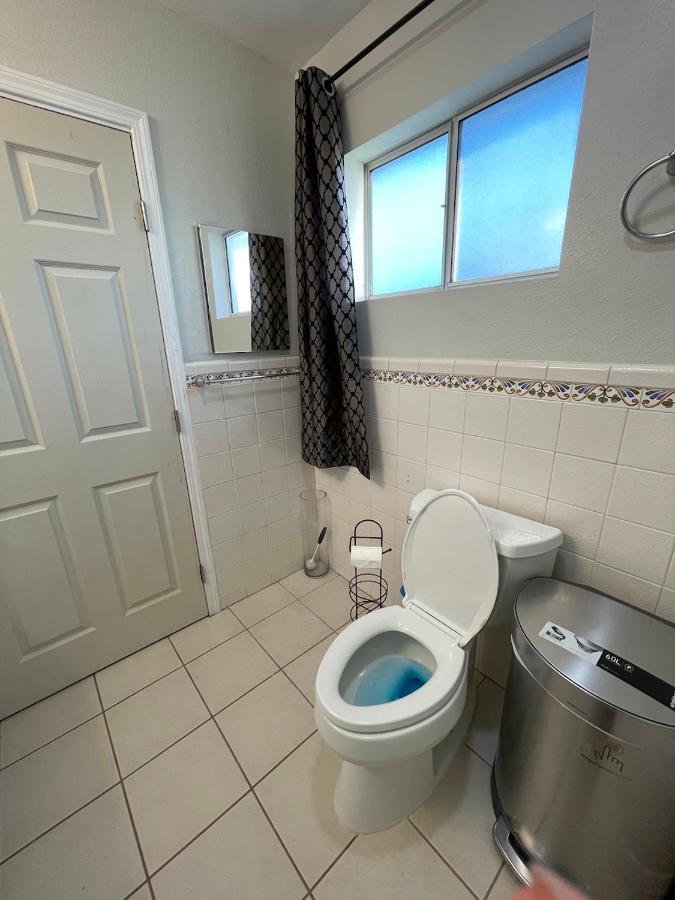 Private Room In La With Free Wifi And Tv With Shared Kitchen Los Angeles Esterno foto