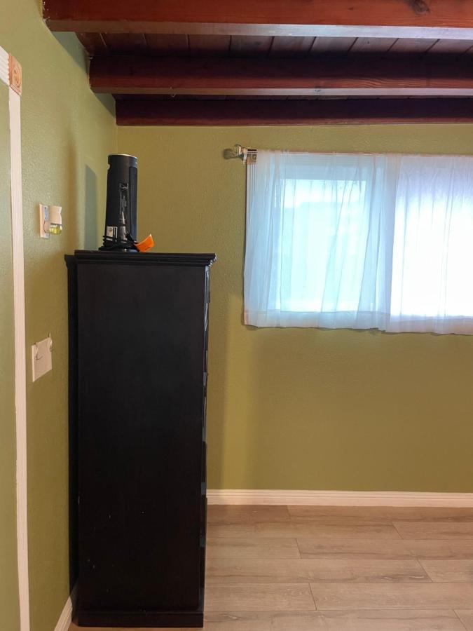 Private Room In La With Free Wifi And Tv With Shared Kitchen Los Angeles Esterno foto
