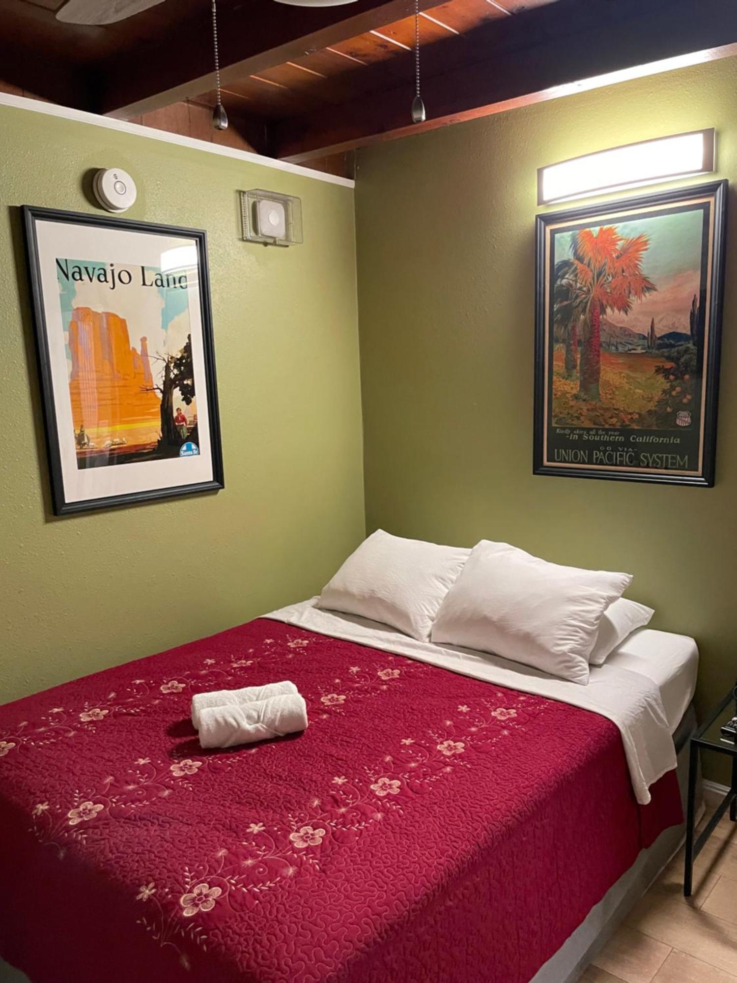 Private Room In La With Free Wifi And Tv With Shared Kitchen Los Angeles Esterno foto