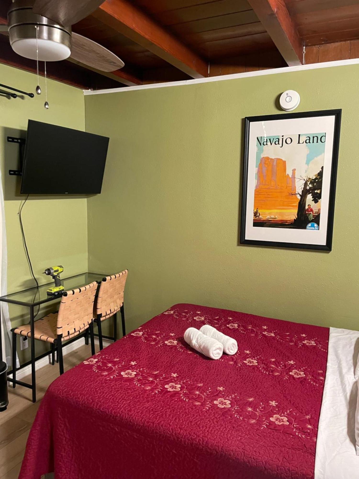 Private Room In La With Free Wifi And Tv With Shared Kitchen Los Angeles Esterno foto